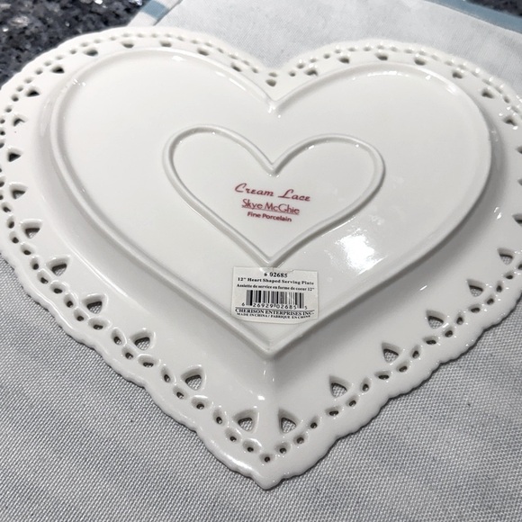 ✨ Vintage Skye McGhie Heart-Shaped Lace Serving Plate – Cottage-Chic Romance! ✨ - Picture 5 of 16